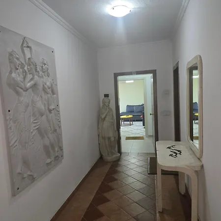 Tona 02 * Tirana